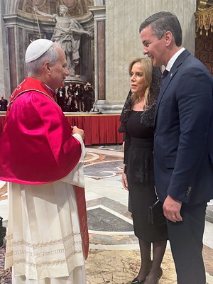 El presidente Santiago Peña participó de la entronización del Papa León XIV en el Vaticano