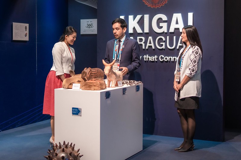 Su Alteza Imperial, la Princesa Tsuguko de Takamado, visitó el pabellón del Paraguay en la Exposición Universal de Osaka.