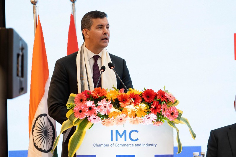 El presidente Santiago Peña participó de un importante encuentro en la Cámara de Comercio e Industria de Mumbai