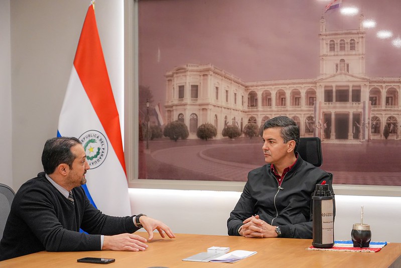 Reunión del presidente Santiago Peña y el ministro de la SENAD, Jalil Rachid