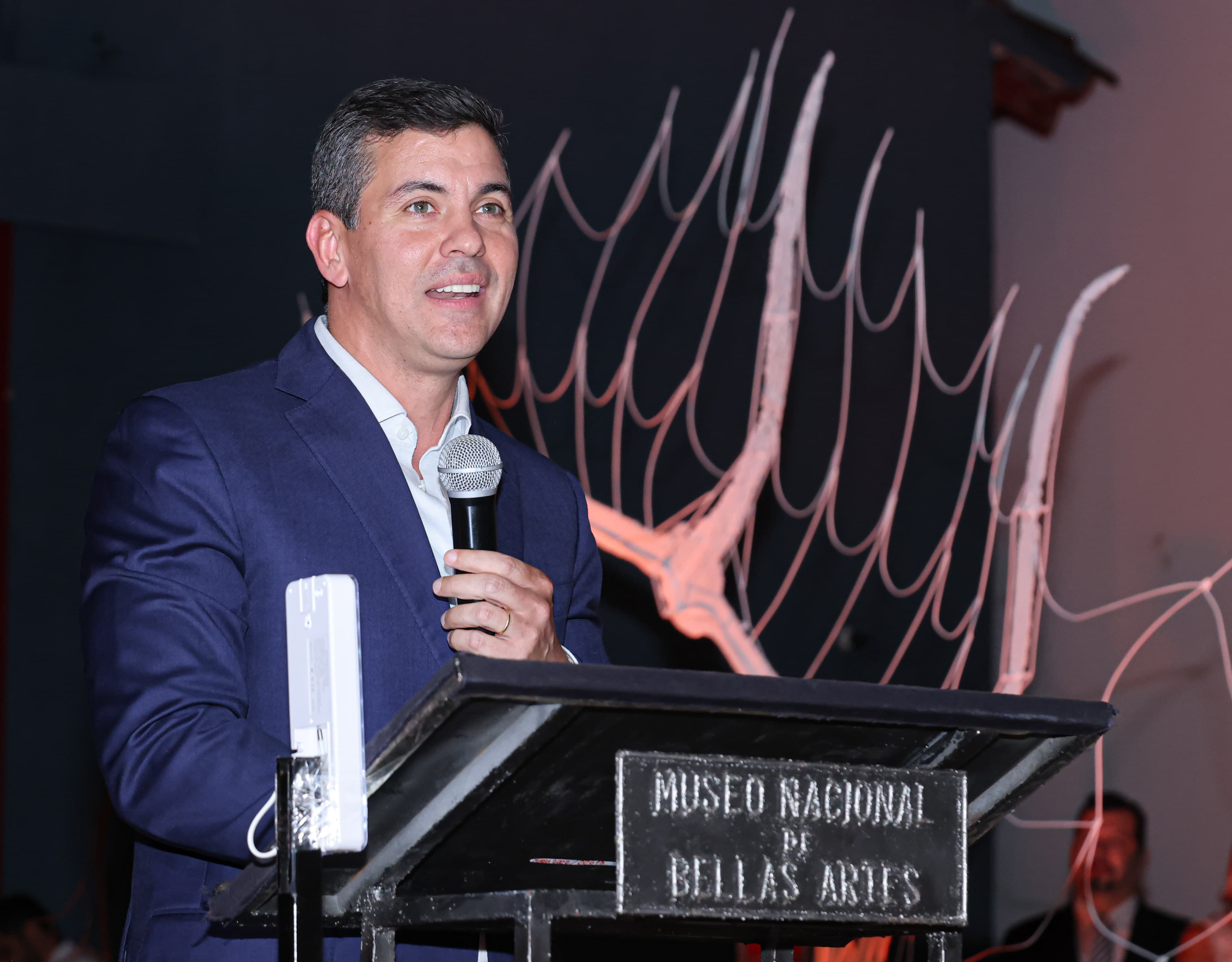 Presidente Peña destaca importancia de valorar y visibilizar el arte paraguayo