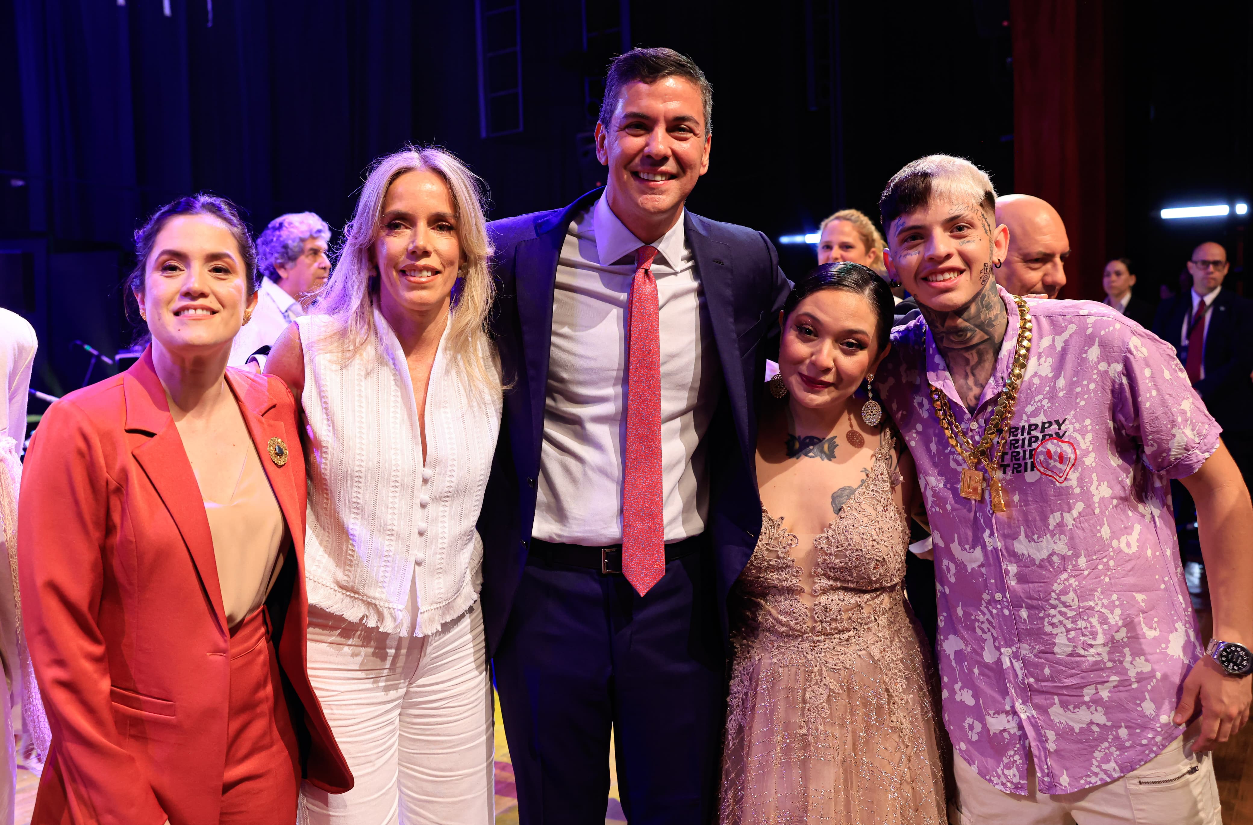 Presidente Peña presente en el Festival de la Guarania