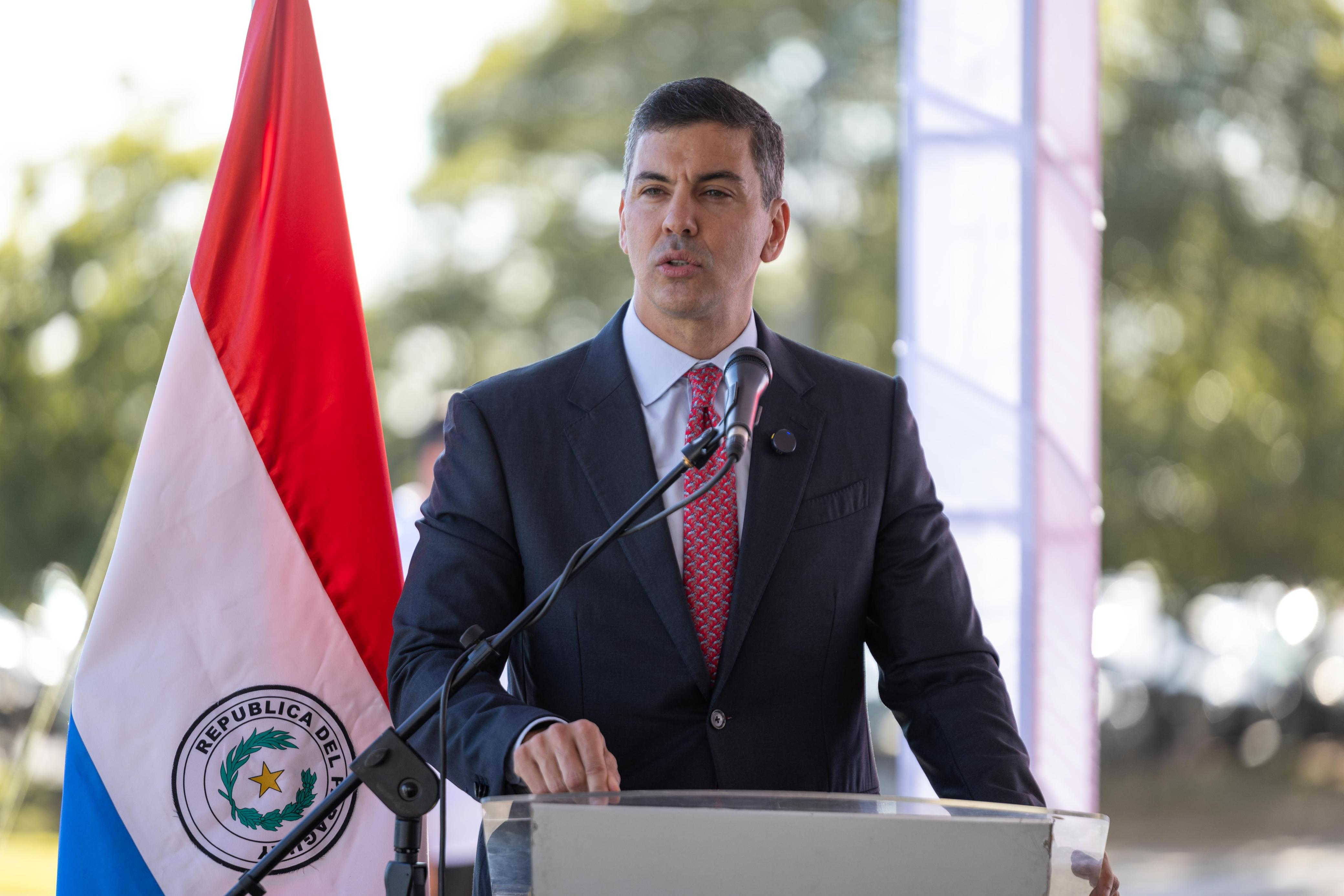 Gobierno del Paraguay invierte G. 14.172.600.000 en nuevos móviles para la ANDE