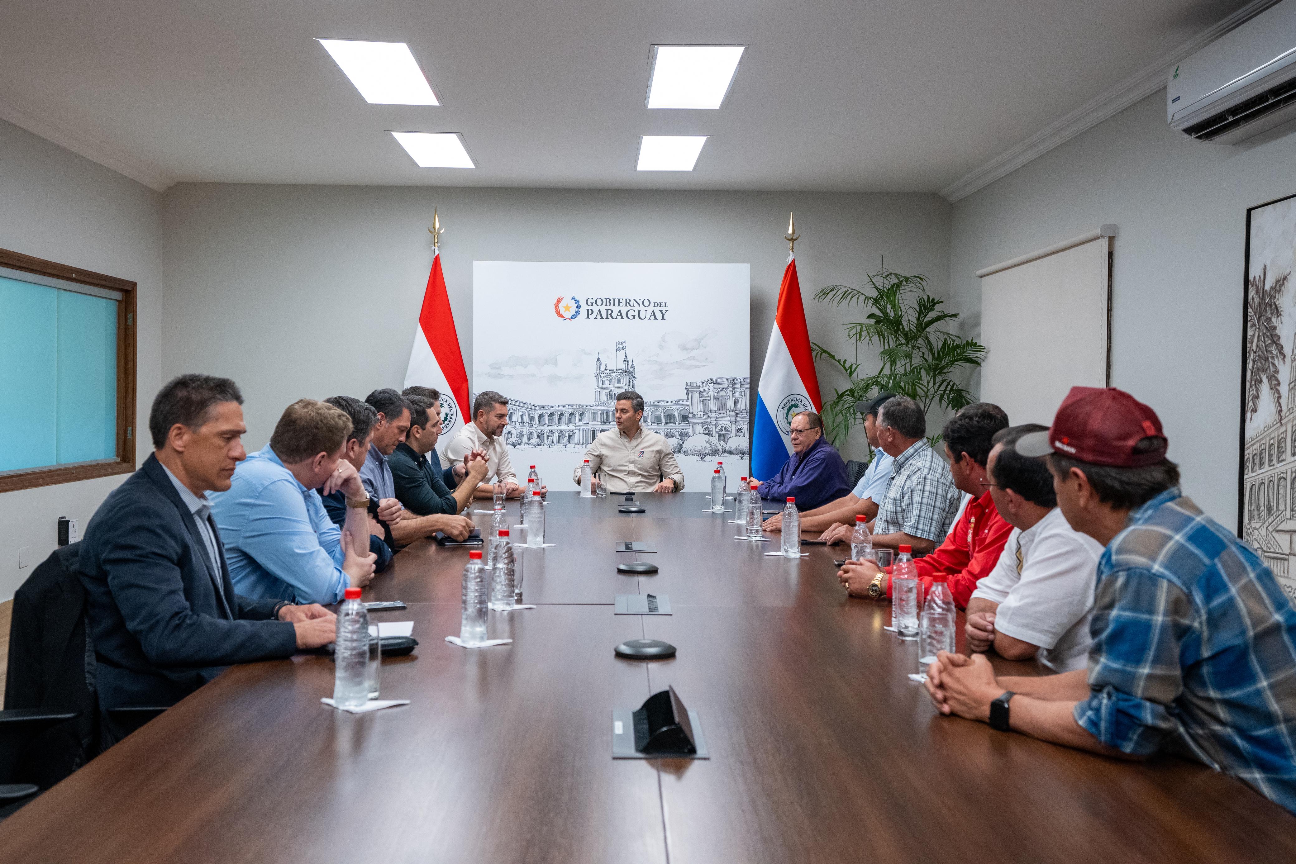 El presidente Santiago Peña, lideró reunión que logró principio de acuerdo con cañicultores