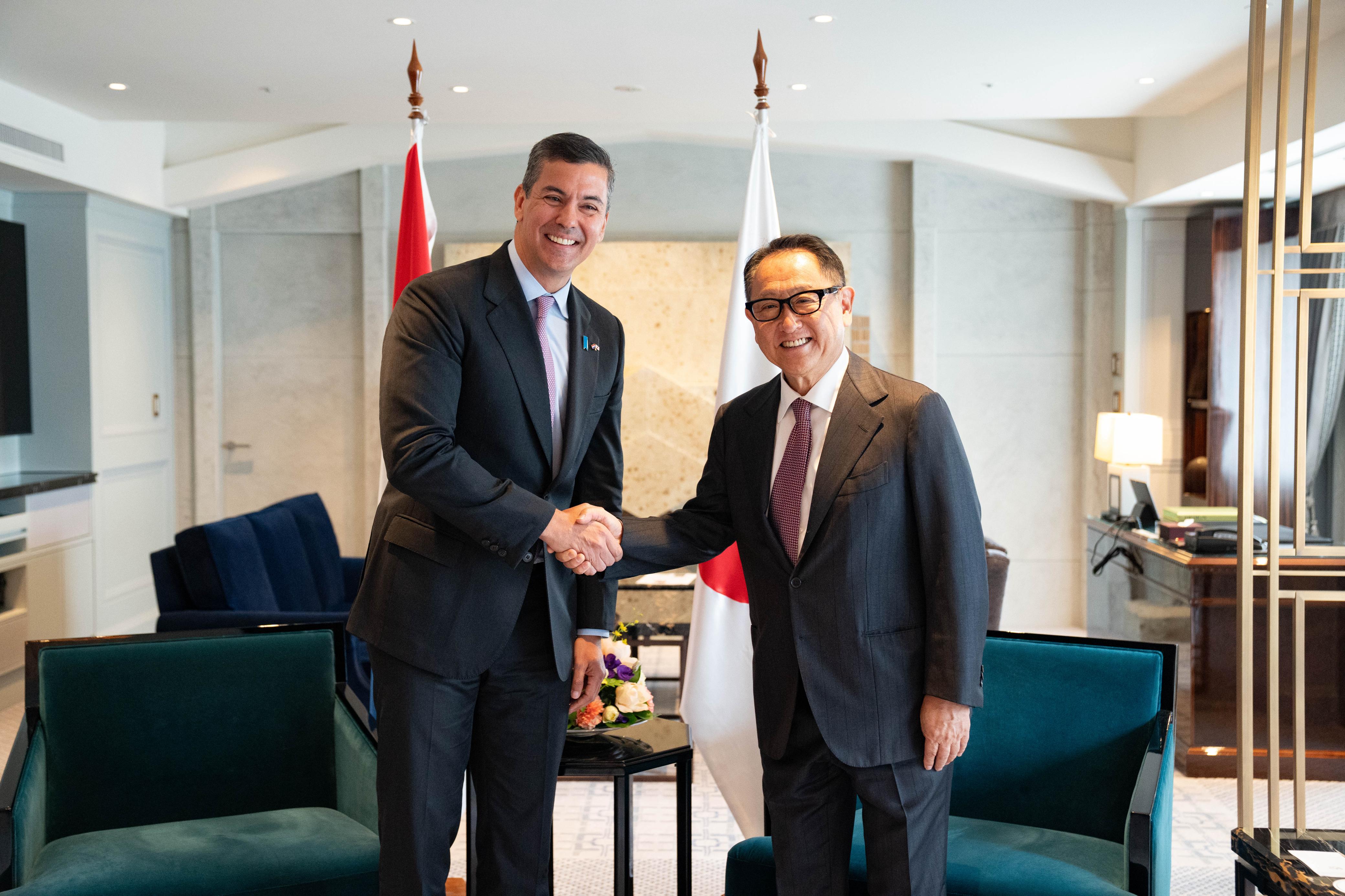 El presidente de la República Santiago Peña se reunió con Akio Toyoda, presidente de Toyota