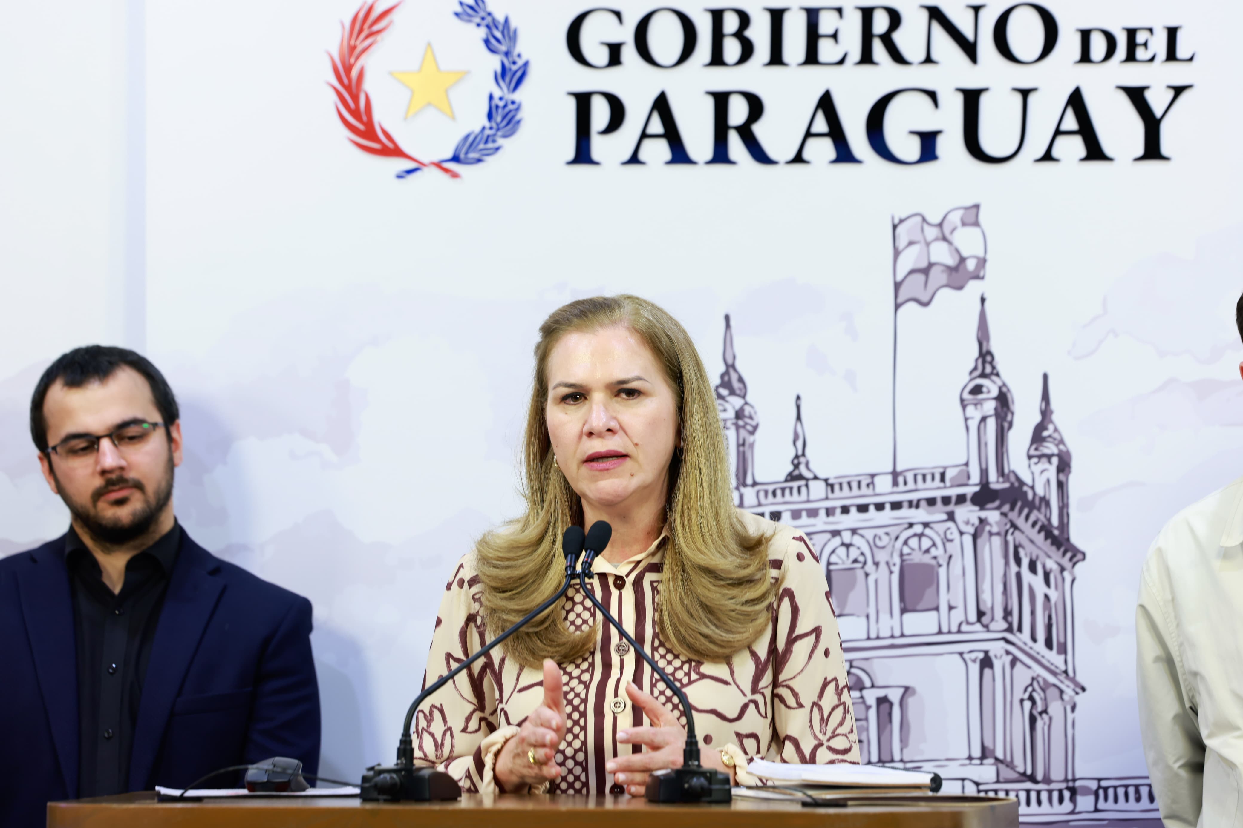 Gobierno del Paraguay triplica esfuerzos para fortalecer el sistema de salud: avances en hospitales, terapias intensivas y digitalización