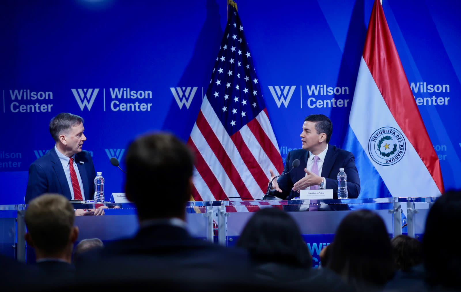 Presidente Peña destacó fortalezas de un Paraguay que se abre al mundo