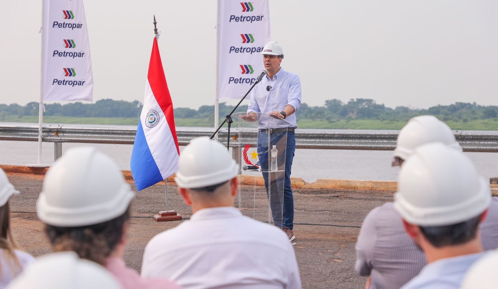 Gobierno baja en 250 guaraníes por litro el precio de todas las naftas