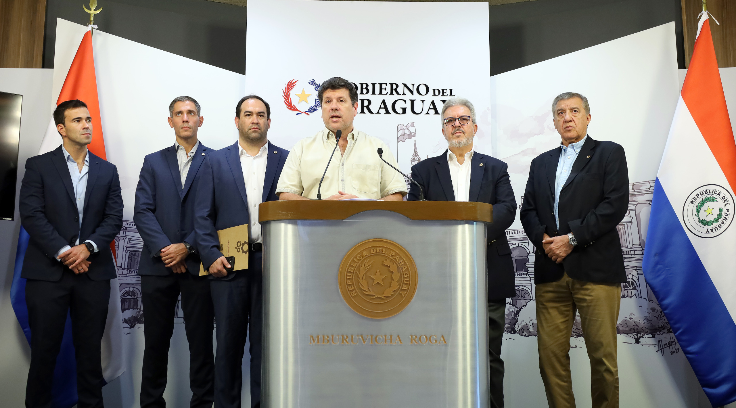 Gobierno anuncia abaratamiento de más de 150 productos para Semana Santa