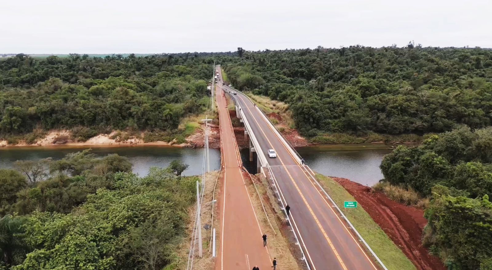 Gobierno inaugura puente que beneficia a más de 20 mil paraguayos Gobierno inaugura puente que beneficia a más de 20 mil paraguayos