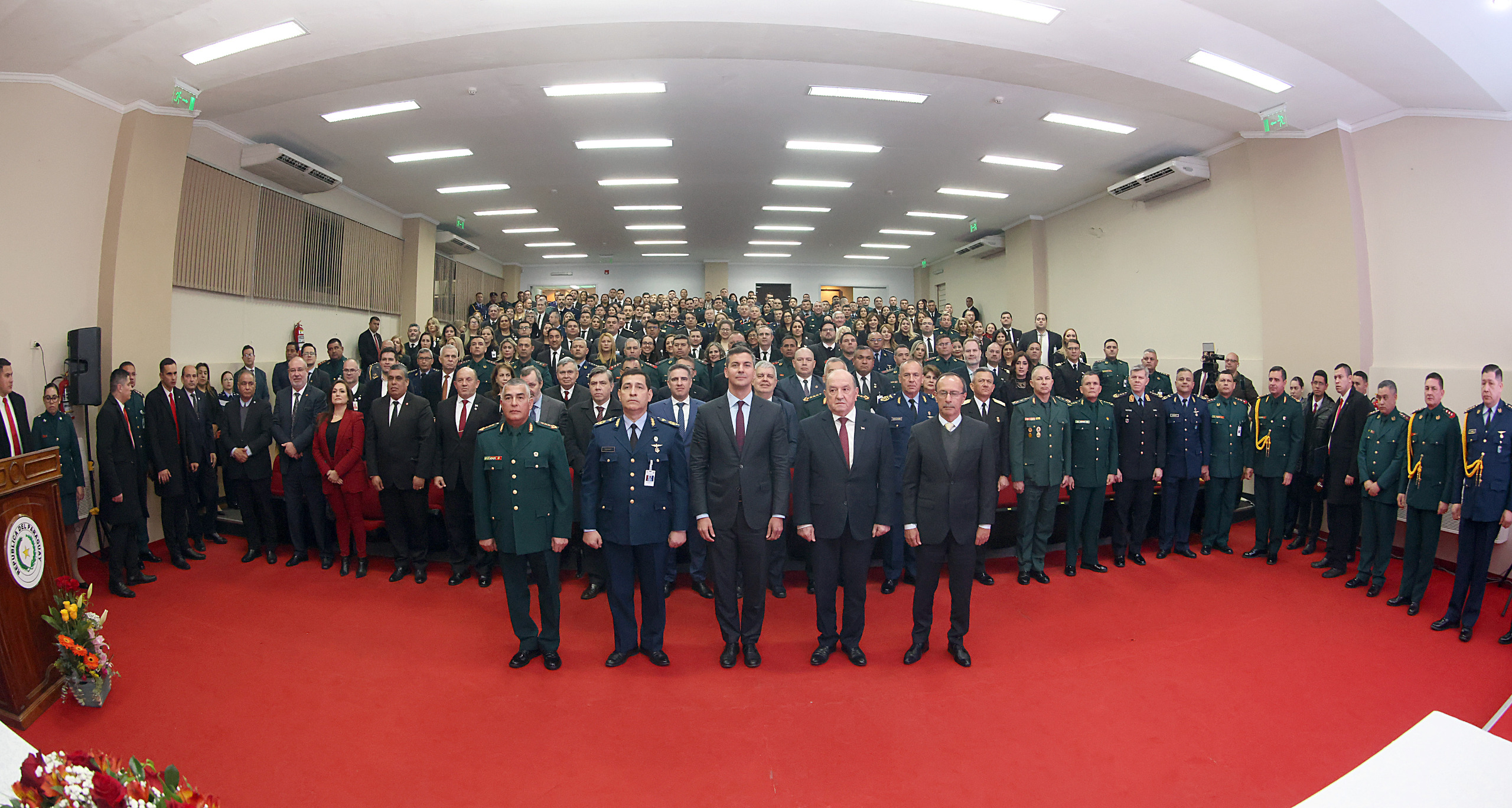 Presidente Peña habló sobre seguridad para el desarrollo en el IAEE