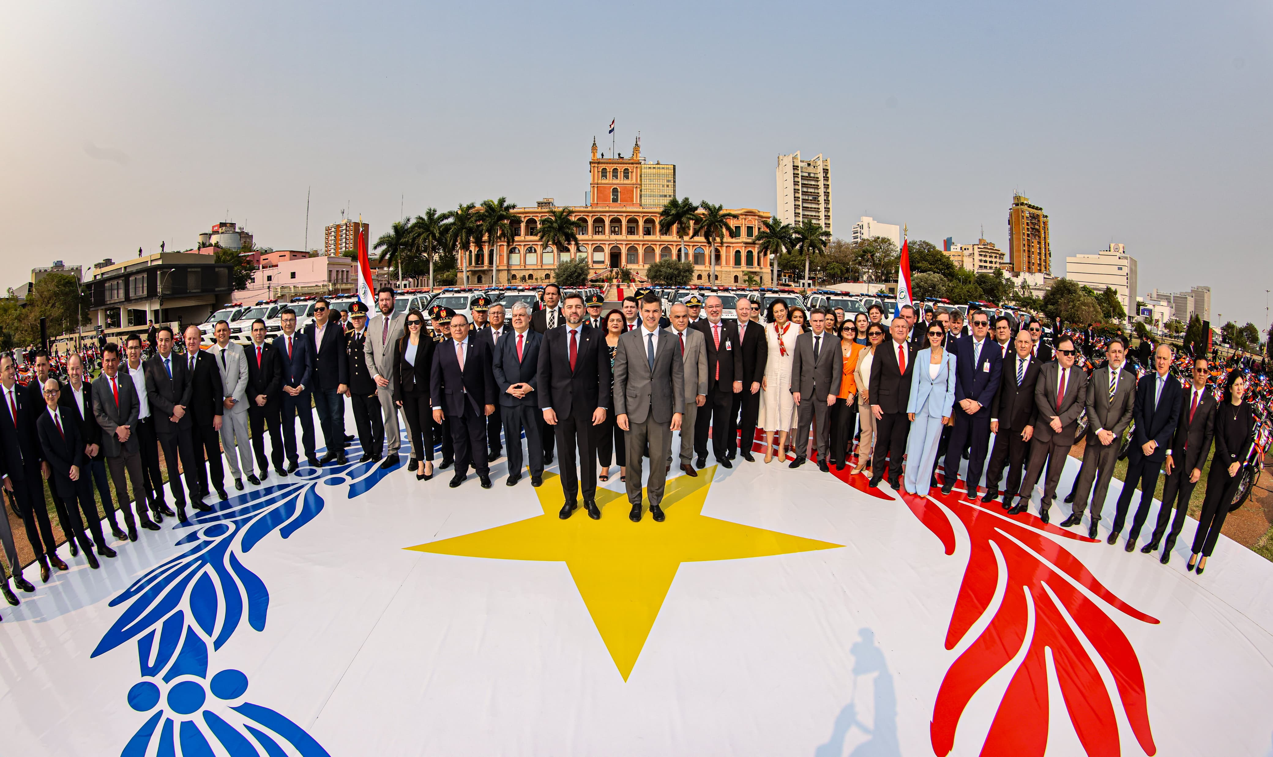 Gobierno refuerza seguridad con nueva flota de patrulleras, motocicletas y equipos para la Policía Nacional Gobierno refuerza seguridad con nueva flota de patrulleras, motocicletas y equipos para la Policía Nacional