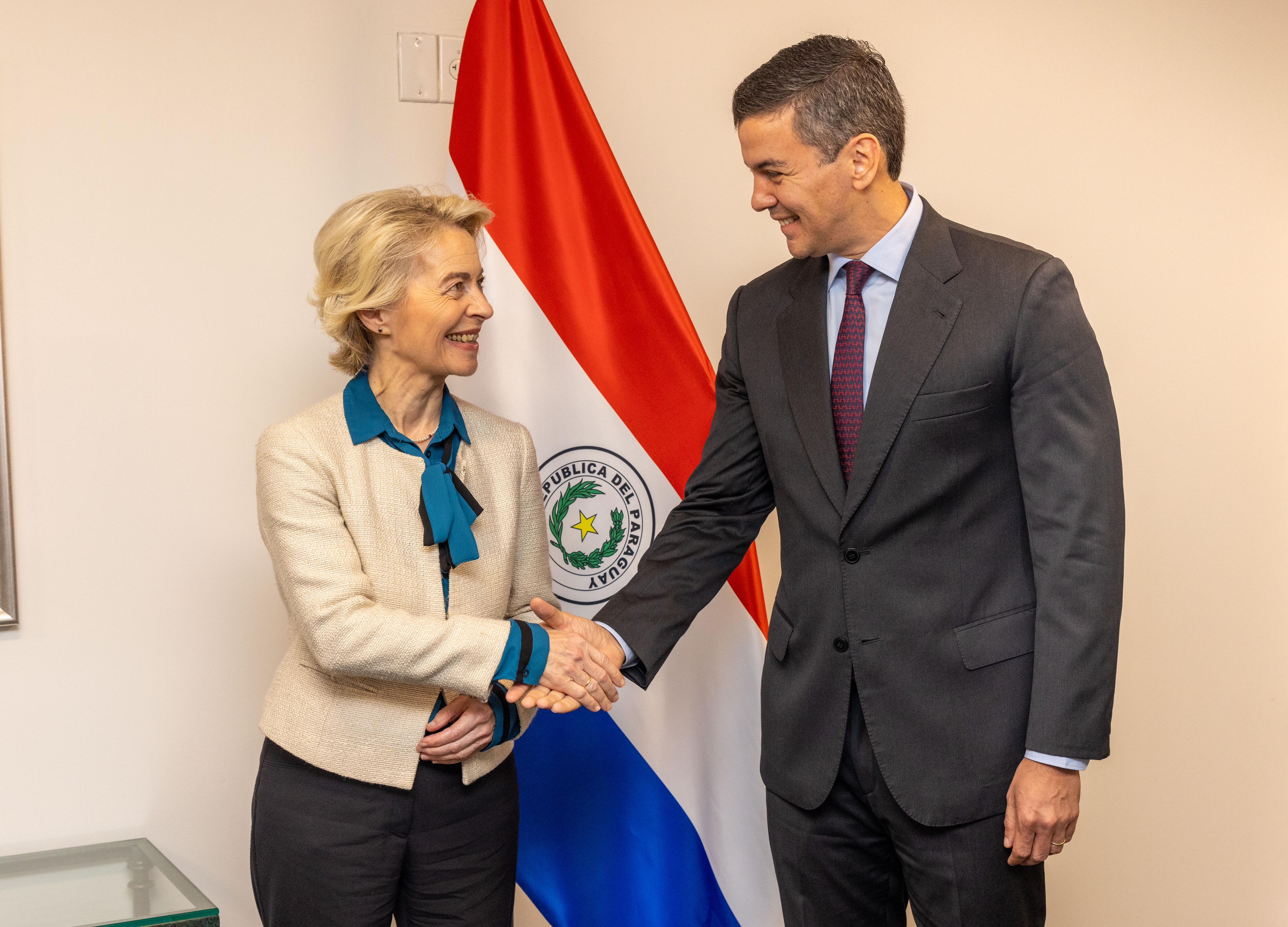 “Paraguay es socio clave para acercar a los continentes”, dice presidenta de la Comisión Europea “Paraguay es socio clave para acercar a los continentes”, dice presidenta de la Comisión Europea