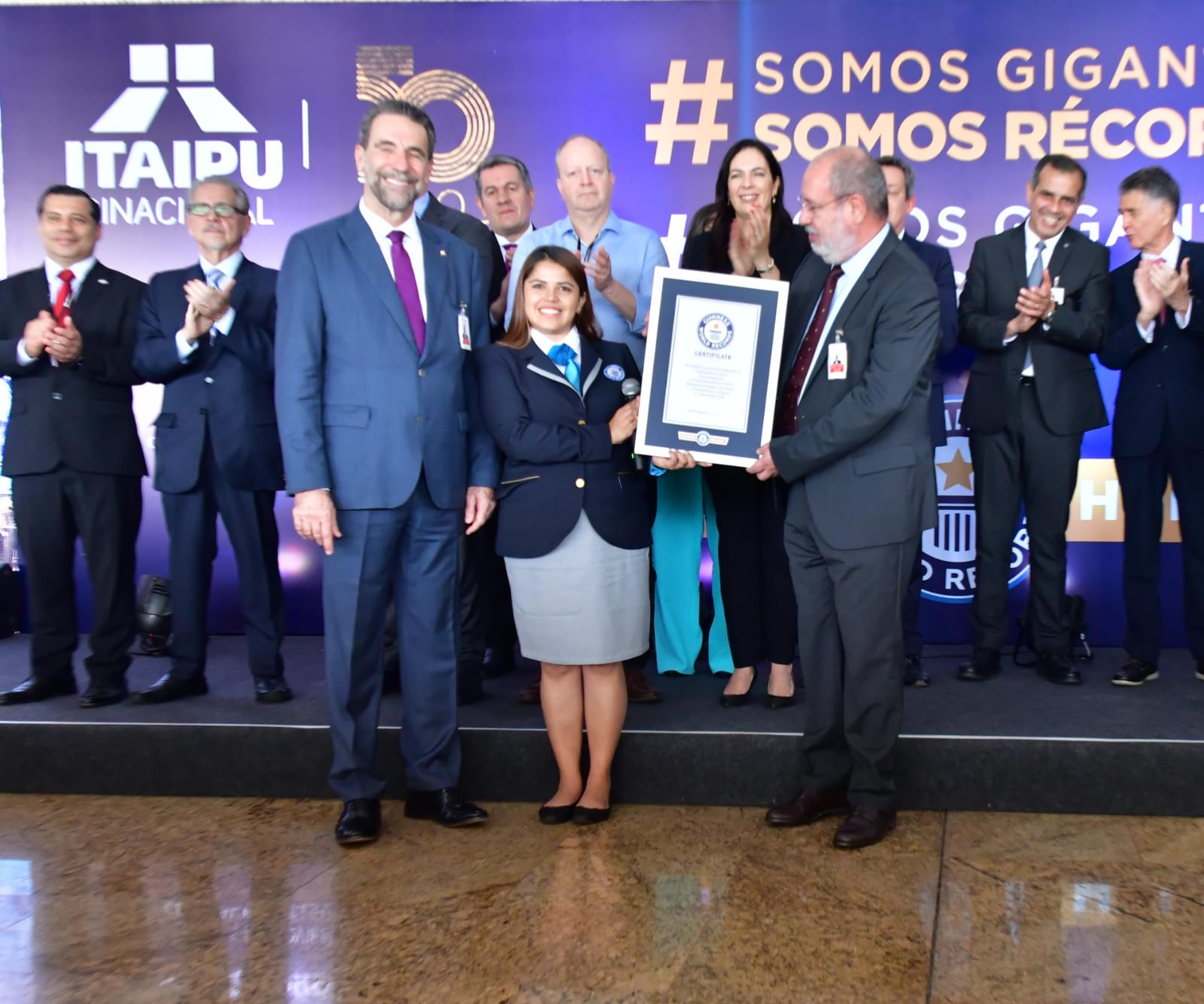 ITAIPU obtiene el GUINNESS WORLD RECORDS por ser la hidroeléctrica con mayor producción acumulada de energía