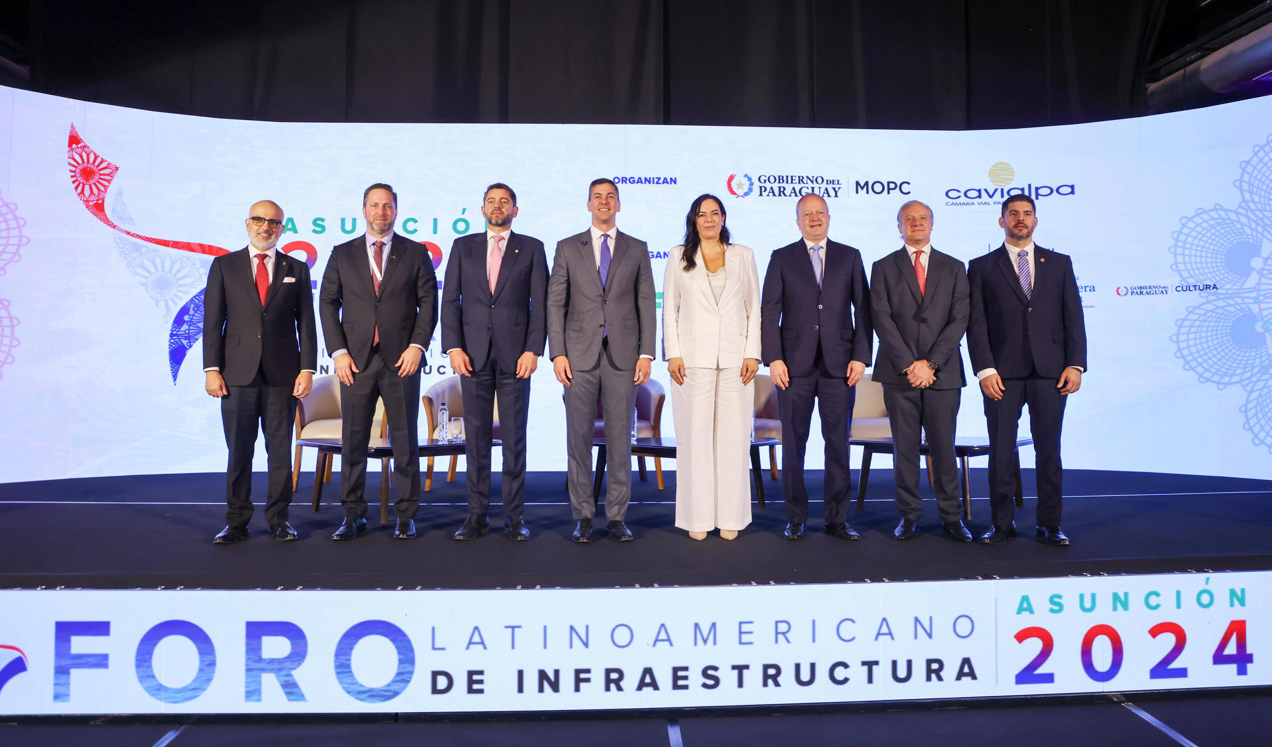 Foro de Infraestructura: Presidente Peña destaca a Paraguay como centro de eventos.