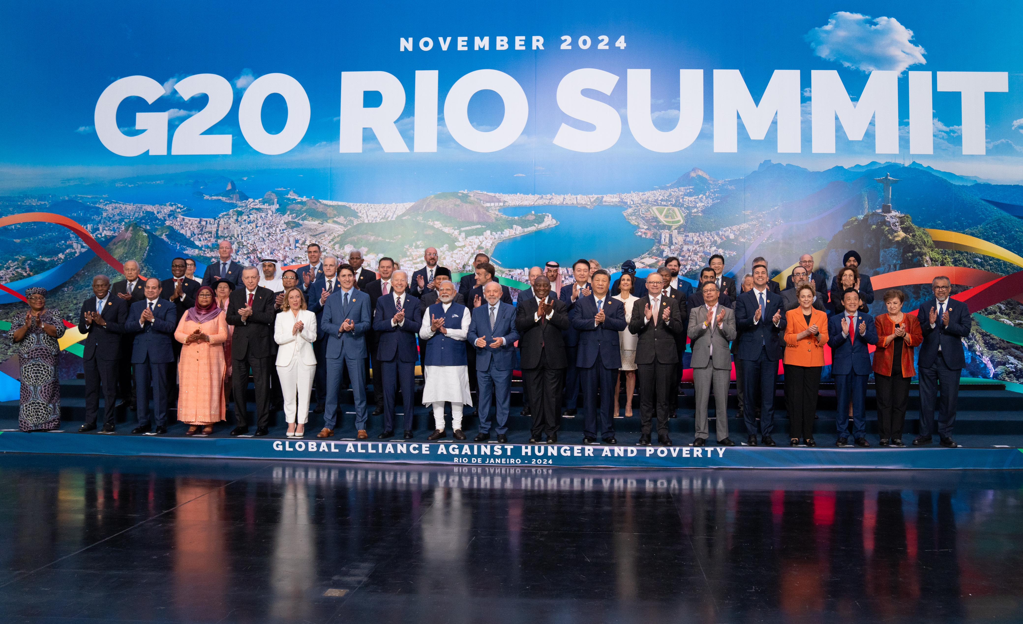 Presidente de Paraguay celebra consenso para acelerar las transiciones energéticas limpias, sostenibles, justas e inclusivas