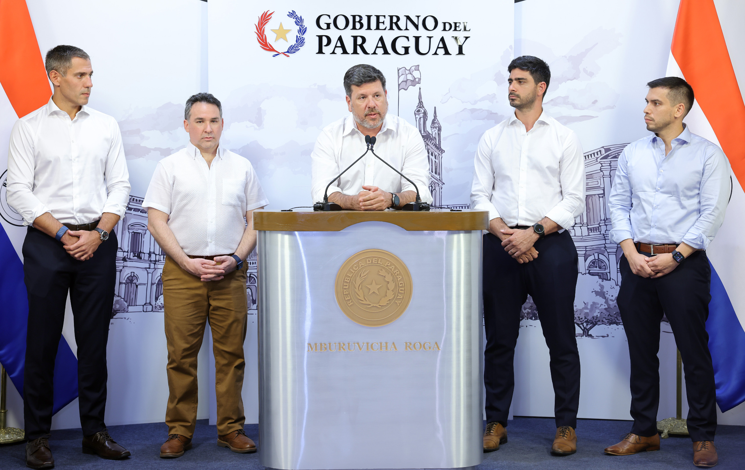 Presidente Peña promulga renovada Ley para Mipymes