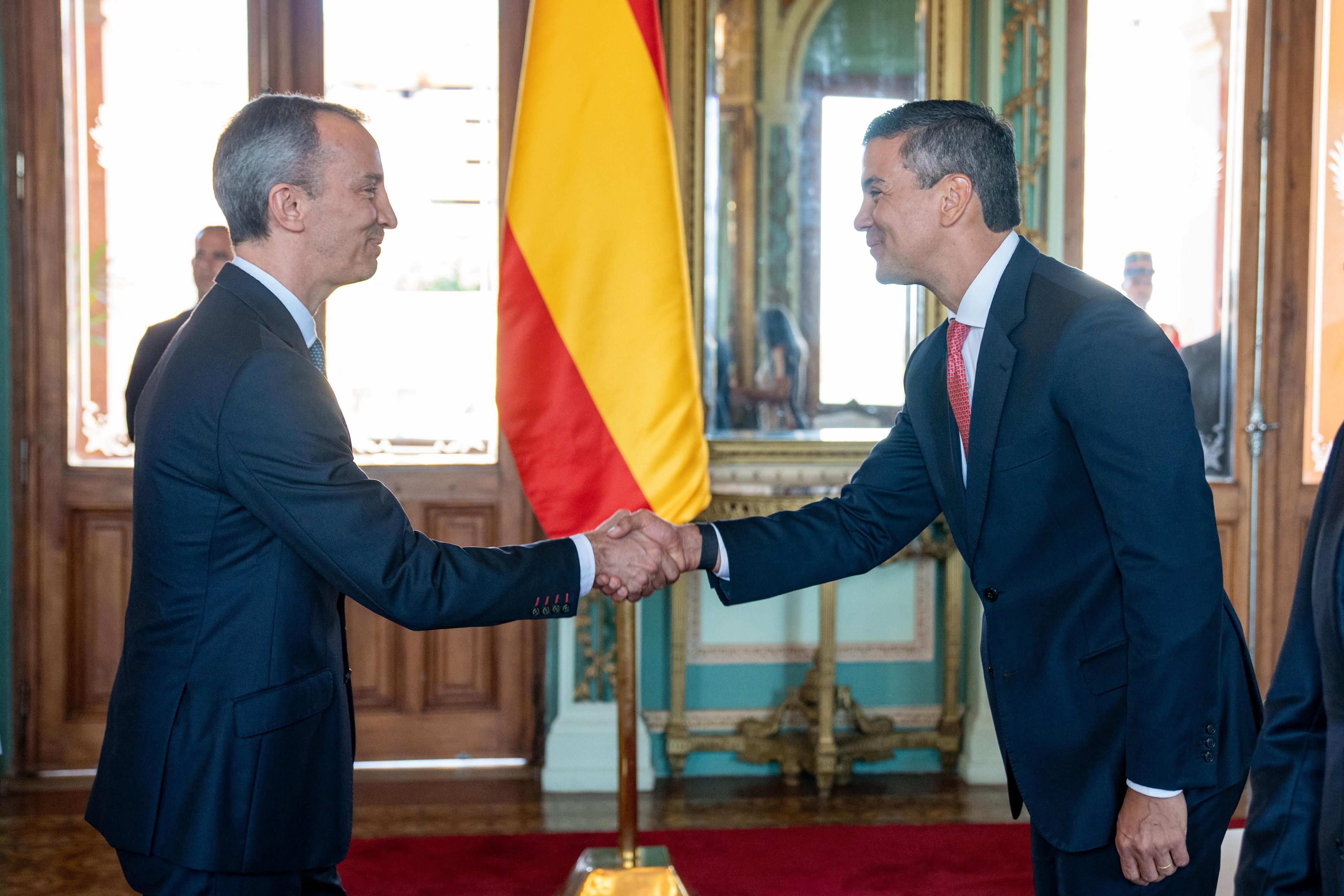 Presidente Peña recibe cartas credenciales de nuevos embajadores