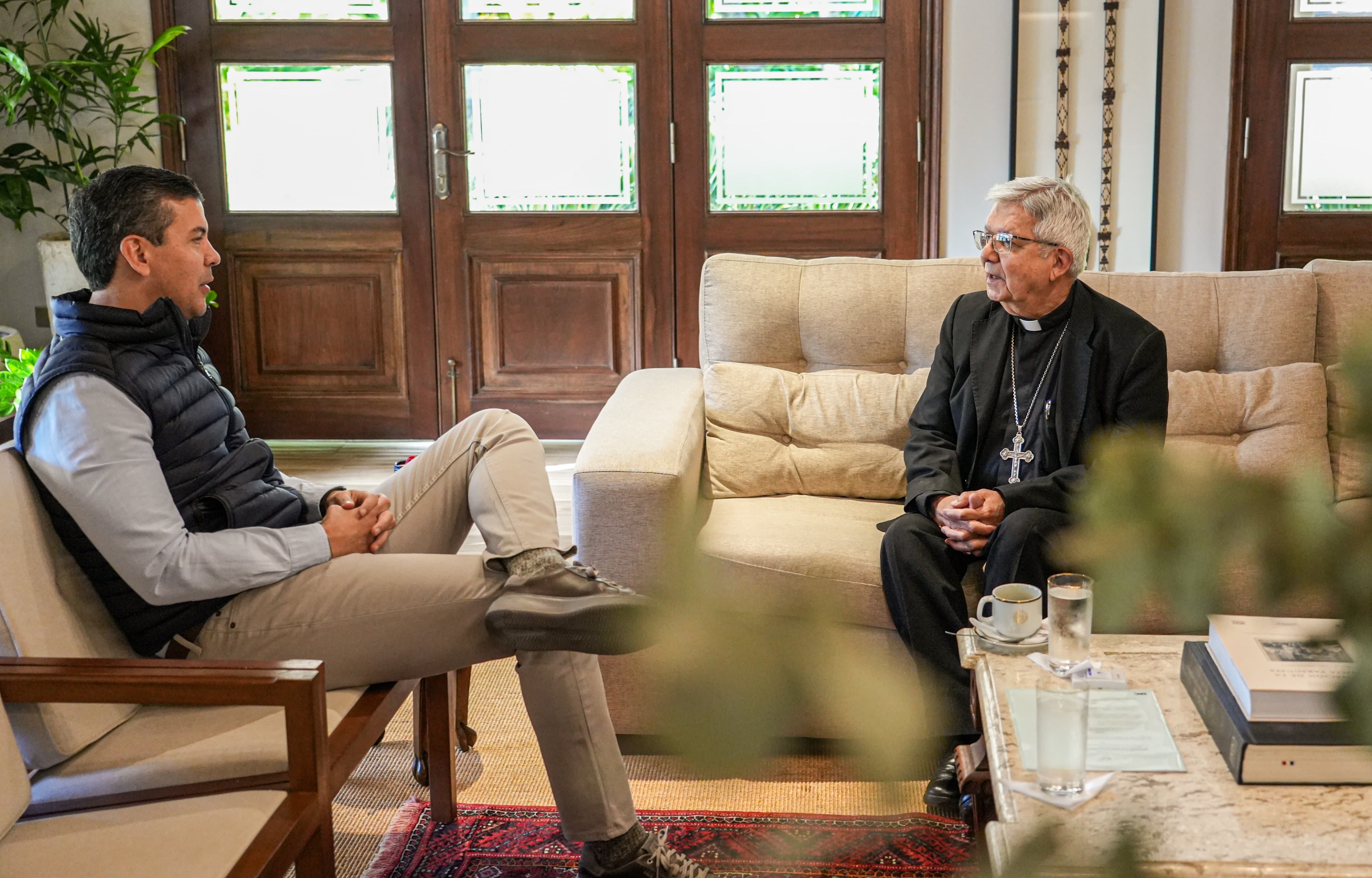 Fortaleciendo lazos: Gobierno e Iglesia frente a los retos actuales y futuros del país