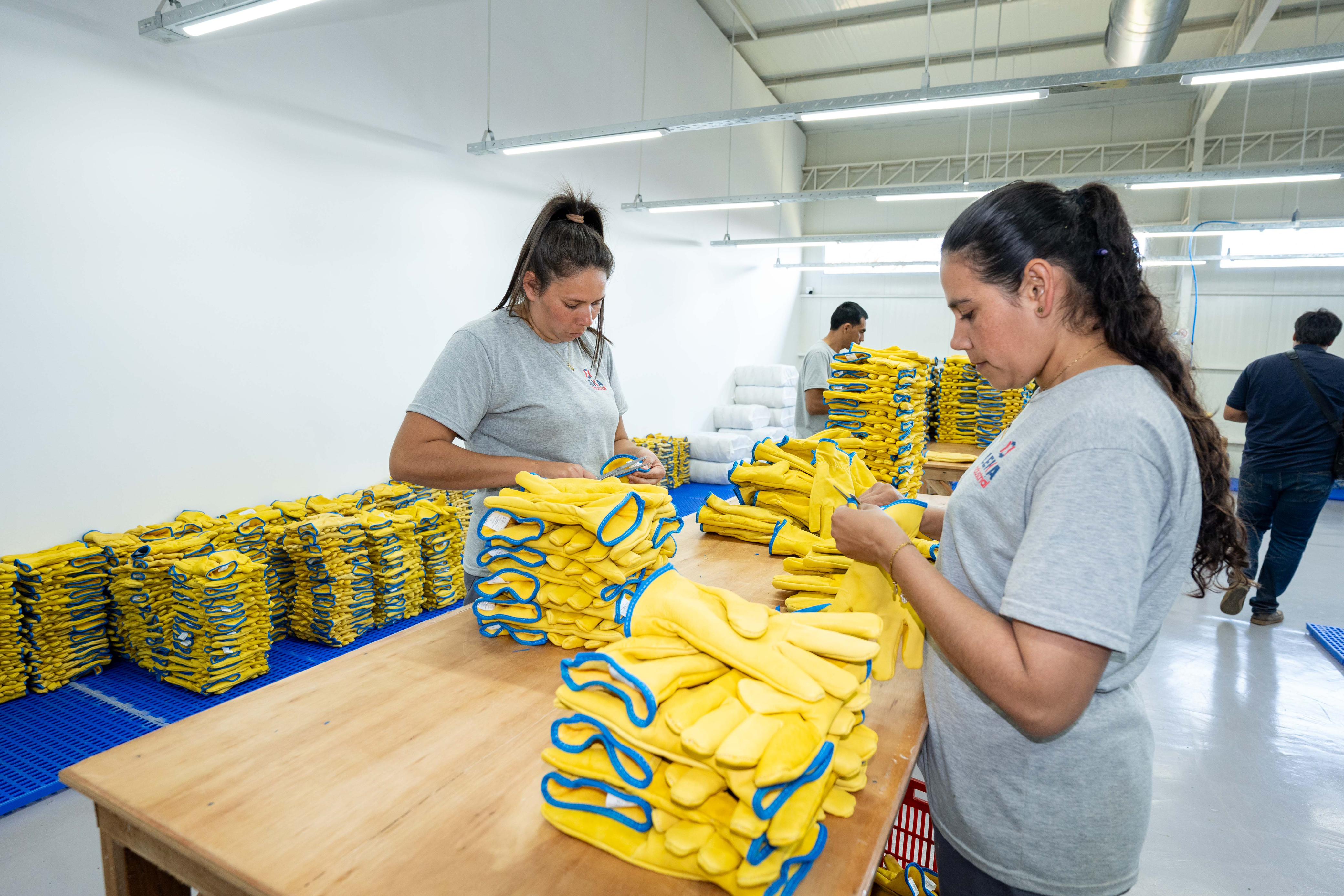 Más fuentes de empleo: Gobierno del Paraguay acompaña instalación de nueva planta industrial en Ybycuí