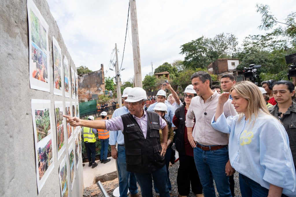 El Gobierno del Paraguay cumple: Chacarita Alta recibe 54 viviendas sostenibles
