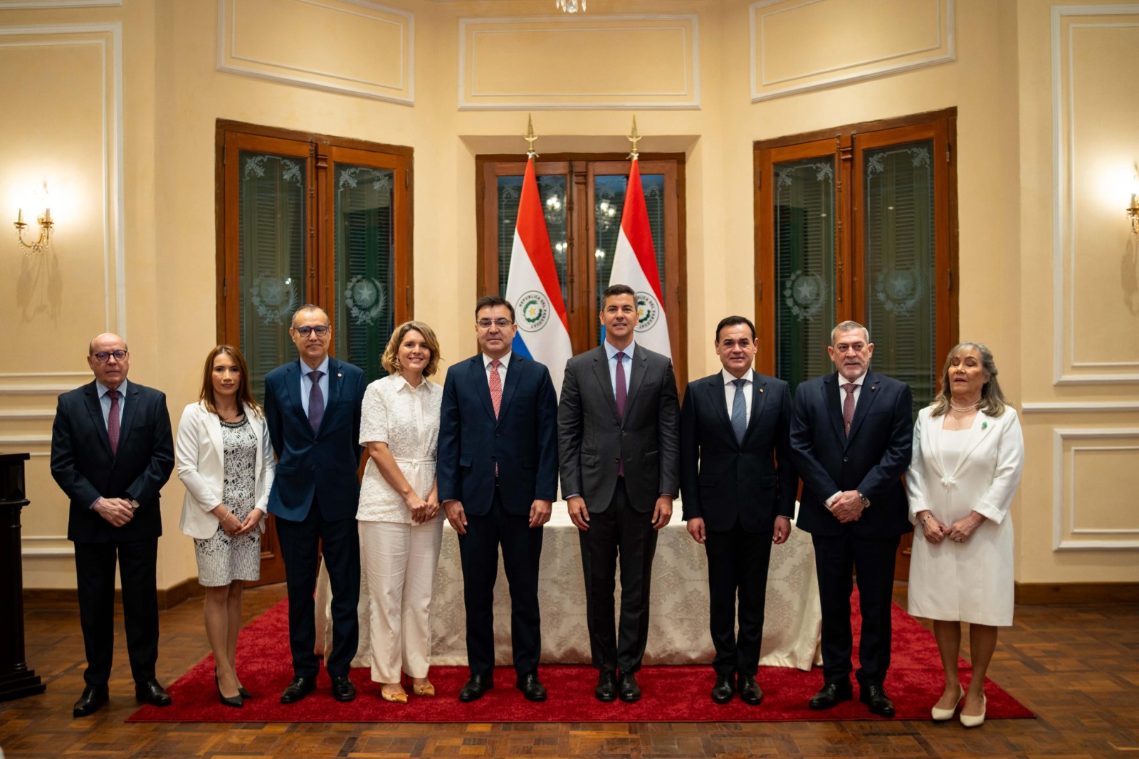 Nuevos representantes diplomáticos del Paraguay prestaron juramento en Palacio de López.