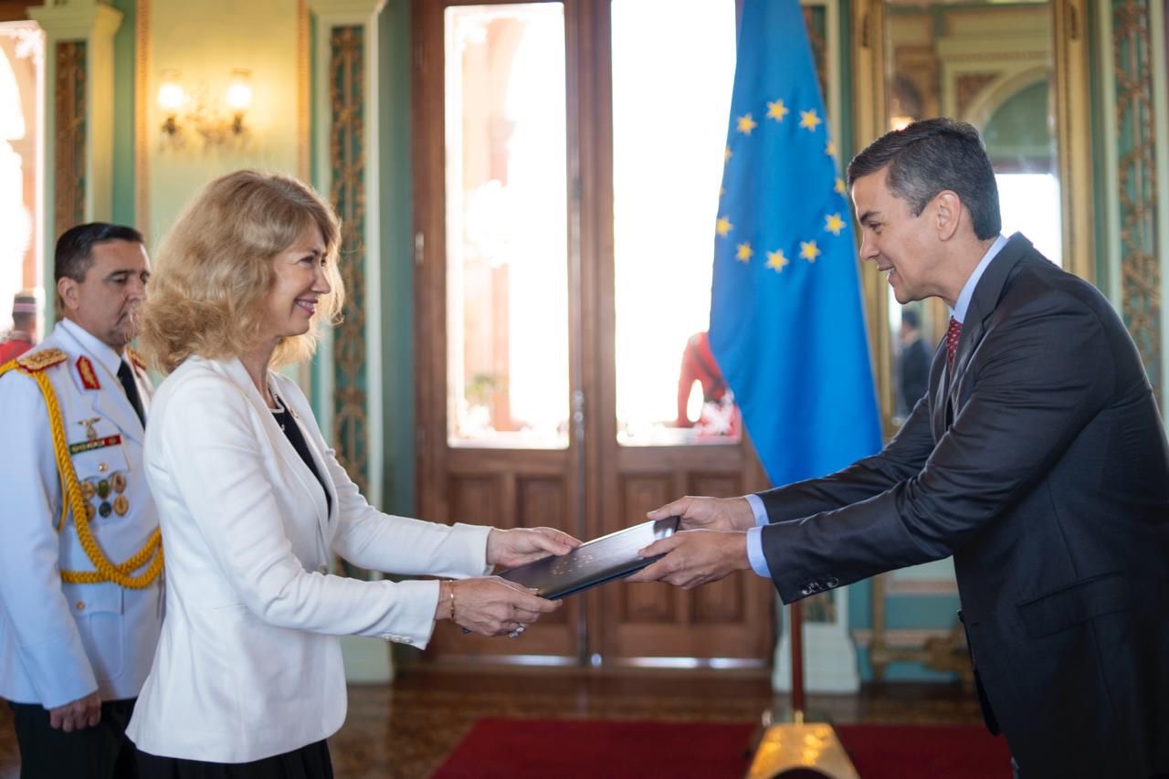 Nueva embajadora de la Unión Europea presentó sus cartas credenciales