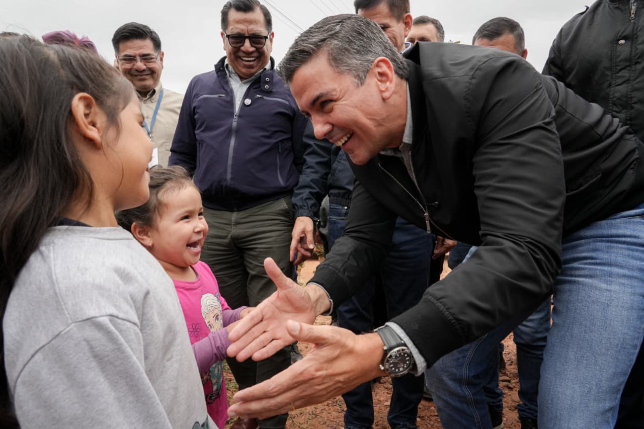 Gobierno fortalece la política social con nuevas viviendas para familias de Areguá