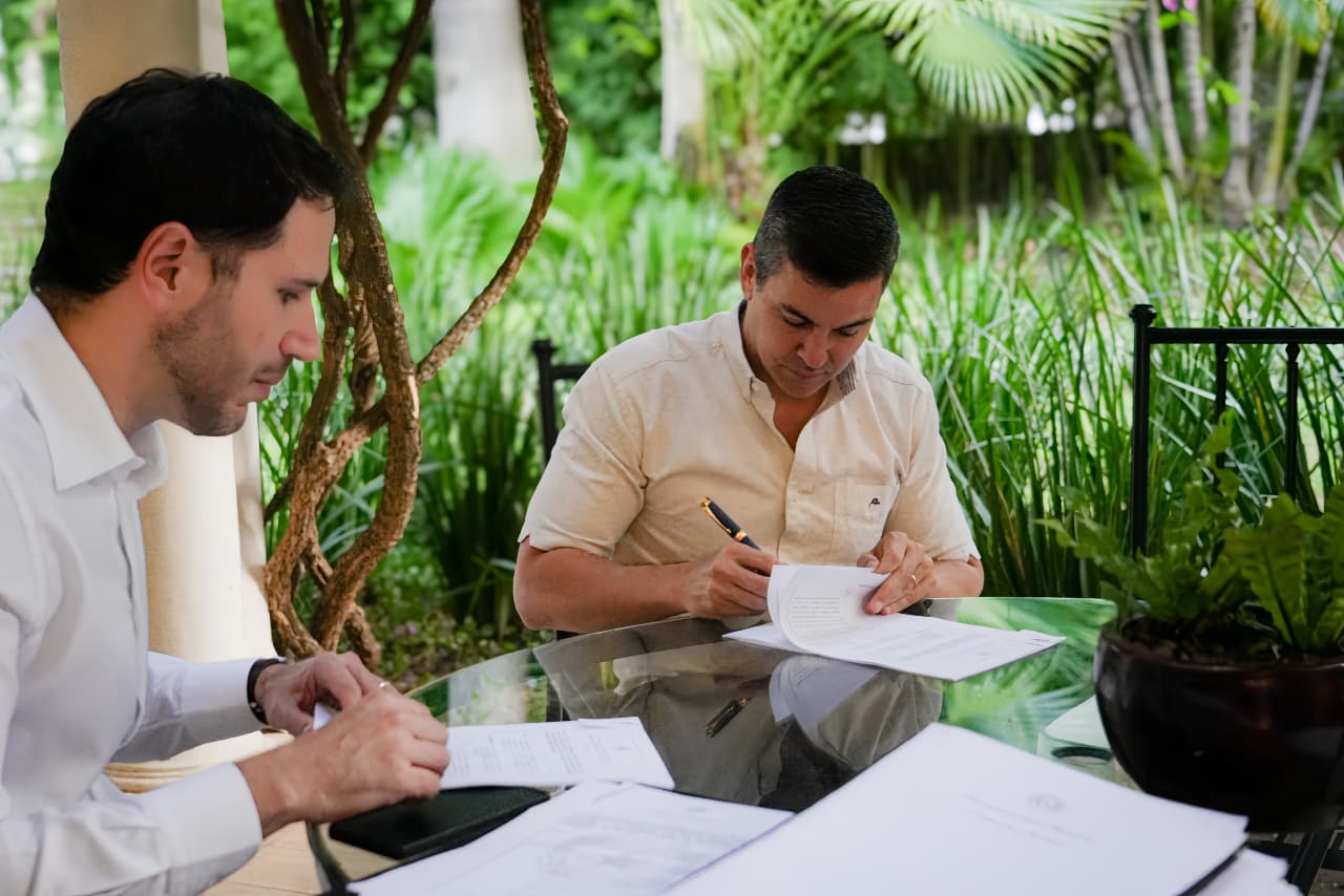 Presidente Peña actualiza el decreto que reglamenta la Ley de Concesiones de Obras y Servicios Públicos Presidente Peña actualiza el decreto que reglamenta la Ley de Concesiones de Obras y Servicios Públicos