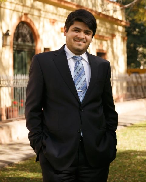 Presidente Peña promulga la Ley que declara el 20 de marzo como Día del Politólogo Paraguayo en homenaje a Luis María Duarte