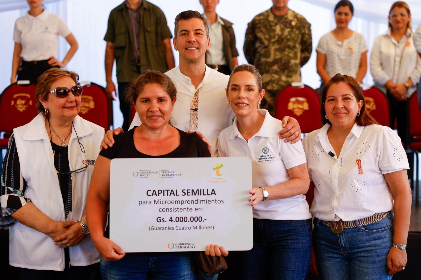 Presidente Peña y Primera Dama acompañan el cierre del programa Ciudad Mujer Móvil en Caraguatay Presidente Peña y Primera Dama acompañan el cierre del programa Ciudad Mujer Móvil en Caraguatay