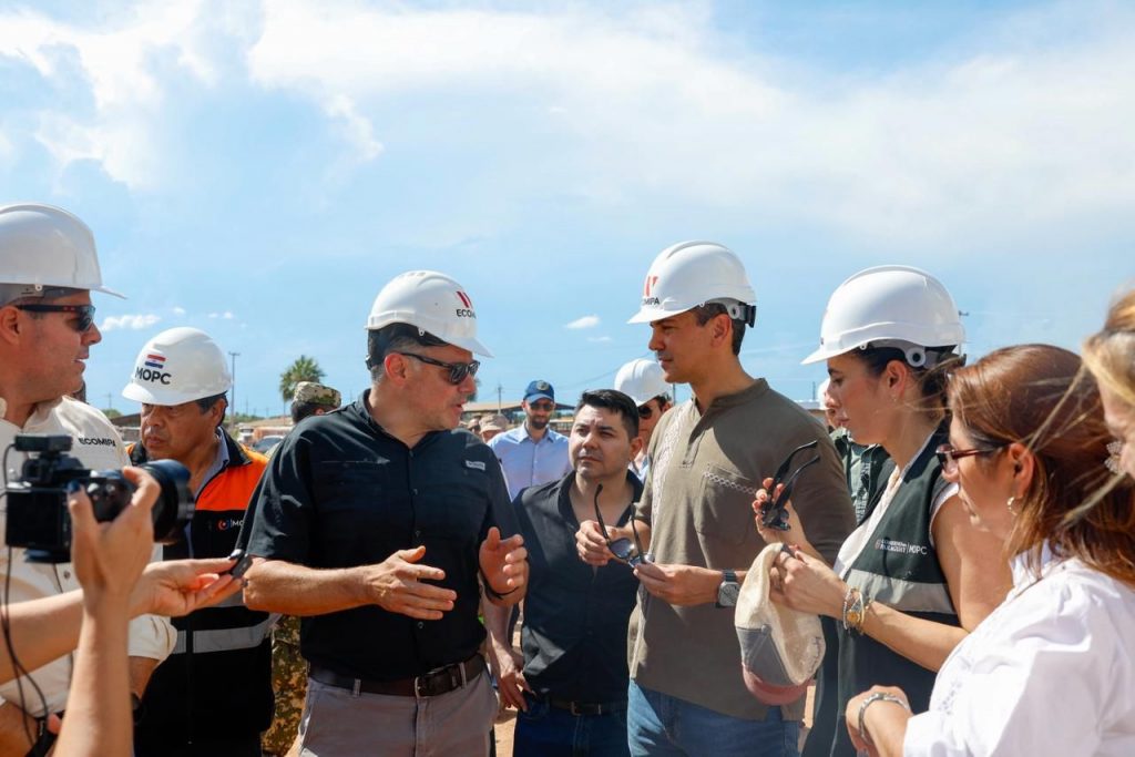 Presidente Peña verifica avances del pavimento rígido en la Ruta PY05, la primera del país con esta tecnología