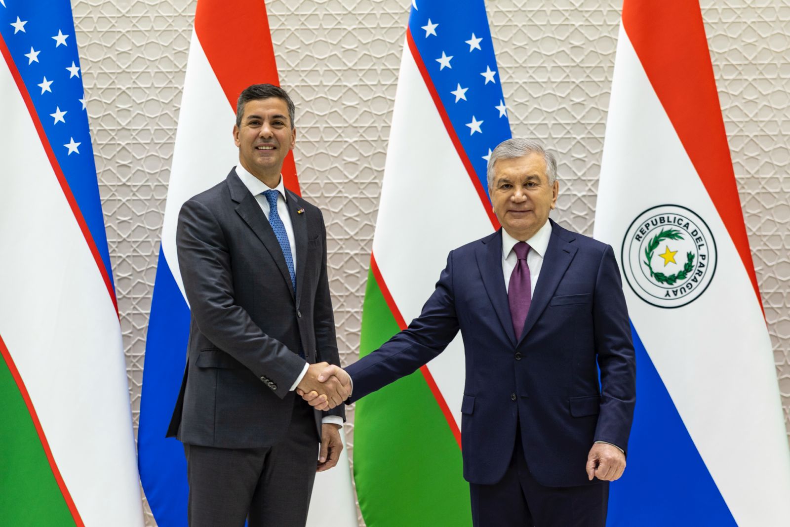 Presidente Peña realiza histórica visita de Estado a Uzbekistán Presidente Peña realiza histórica visita de Estado a Uzbekistán