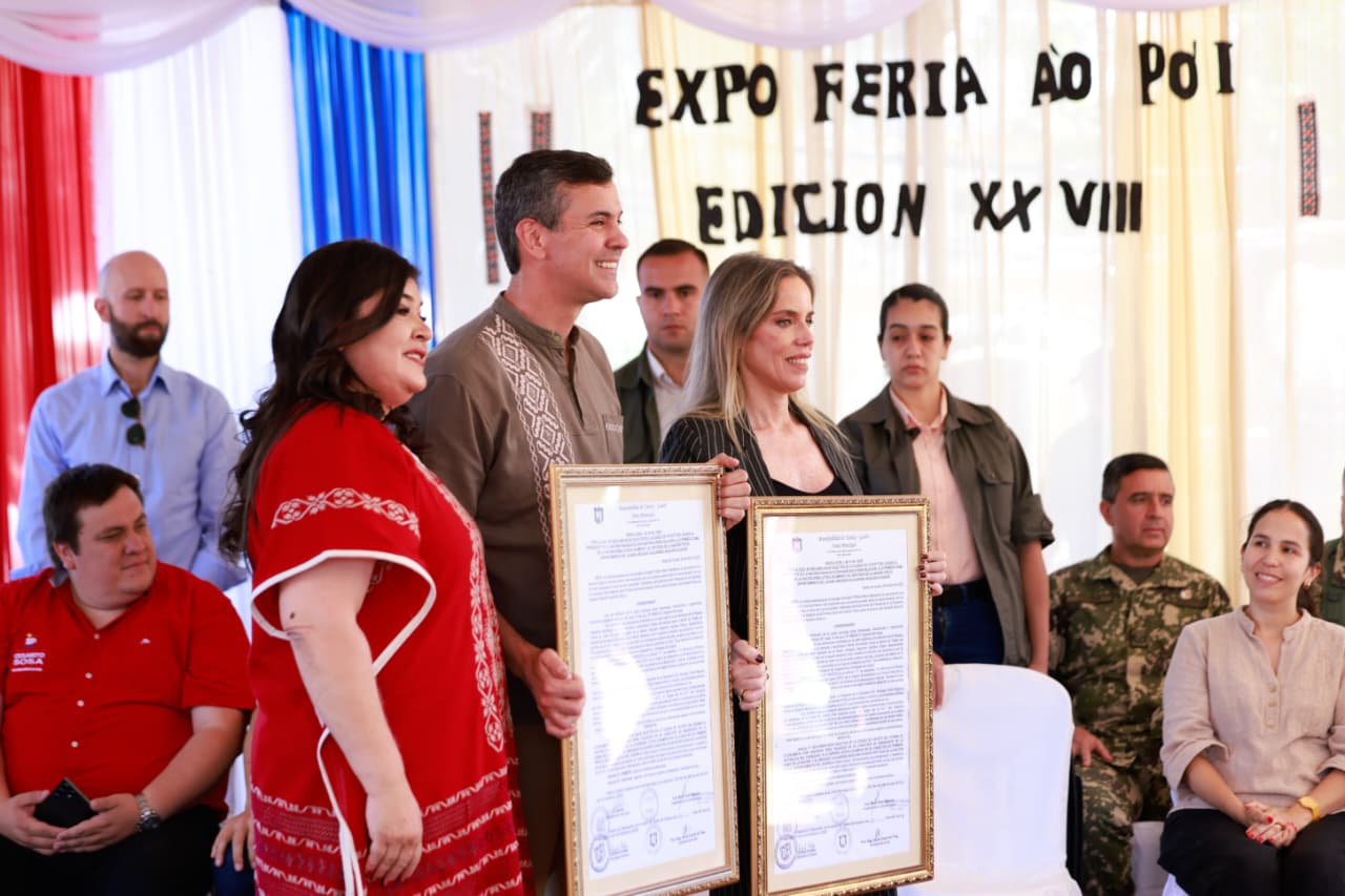 Presidente Peña inaugura la vigésima octava edición de la Expo del Ao Po’i en Yataity