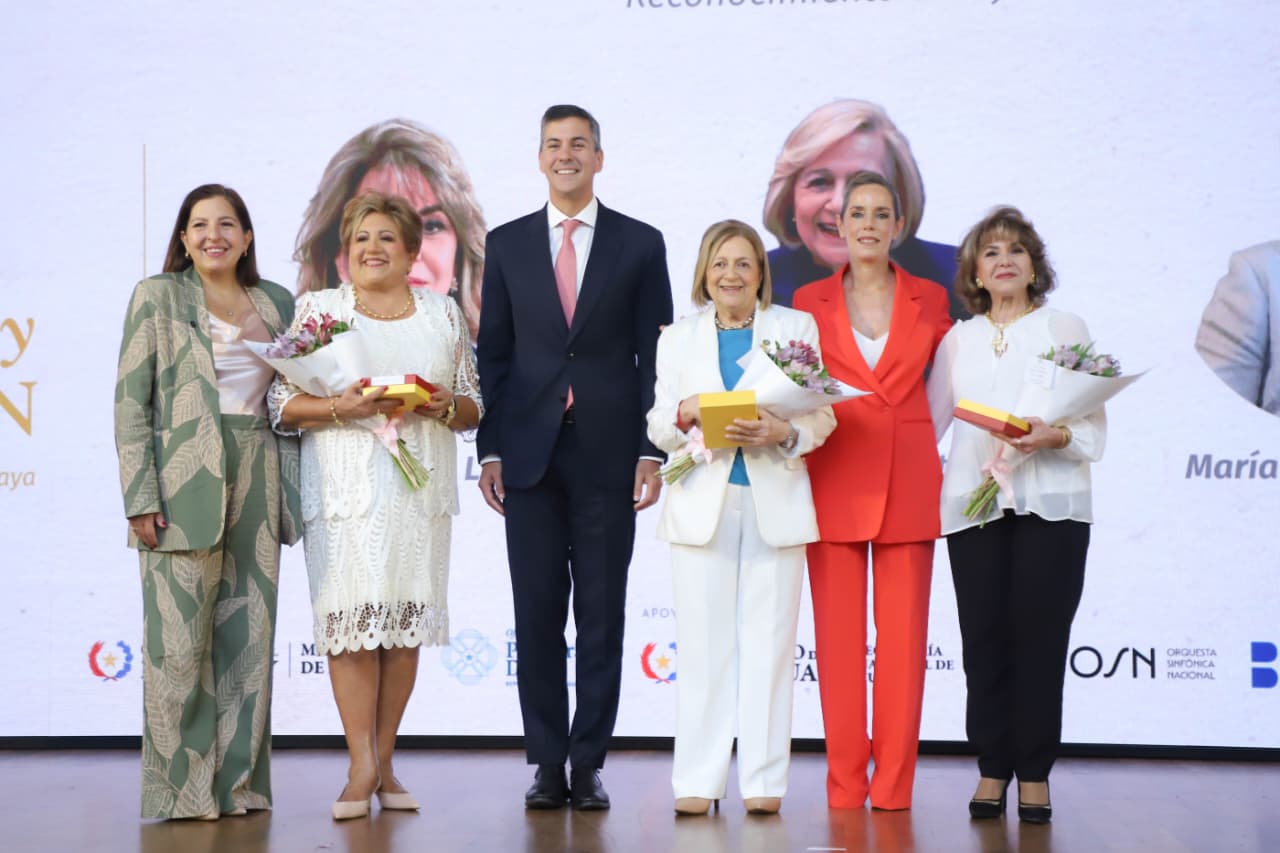 En el Día de la Mujer Paraguaya, el Foro “Voces, Presencia y Participación” proyectó el liderazgo femenino En el Día de la Mujer Paraguaya, el Foro “Voces, Presencia y Participación” proyectó el liderazgo femenino