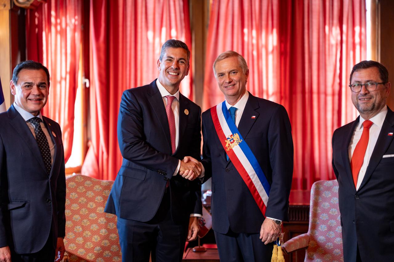Presidente Peña y su par de Chile acuerdan fortalecer seguridad, comercio e infraestructura regional
