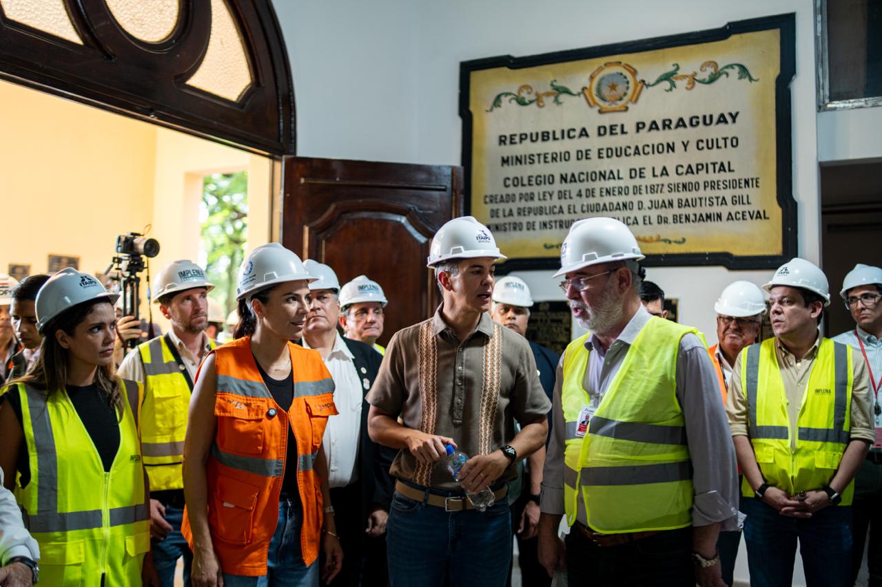 Presidente Peña impulsa la recuperación de colegios emblemáticos de Asunción