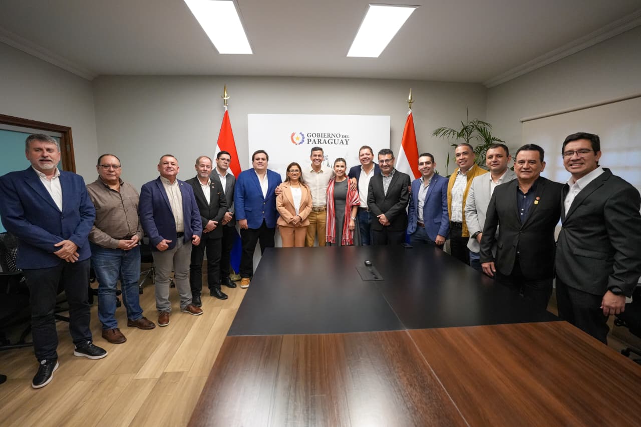 Gobernadores destacan trabajo coordinado con el Ejecutivo y avance de obras en todo el país Gobernadores destacan trabajo coordinado con el Ejecutivo y avance de obras en todo el país