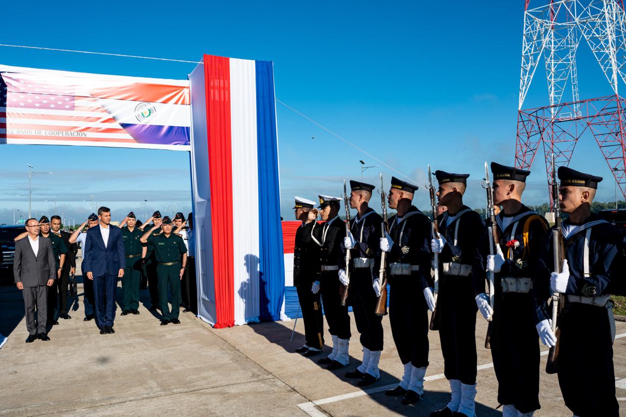 Presidente Peña inaugura Centro de Mando y Control de la Prefectura General Naval Presidente Peña inaugura Centro de Mando y Control de la Prefectura General Naval