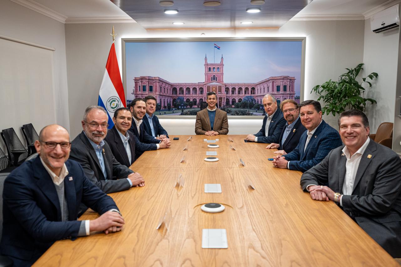 Presidente Peña recibe a congresistas estadounidenses en Mburuvicha Róga Presidente Peña recibe a congresistas estadounidenses en Mburuvicha Róga
