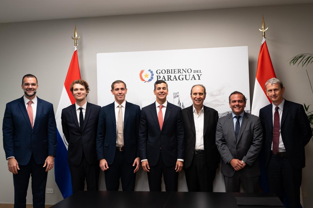 Presidente Peña y Xavier Niel concretan acuerdo con Millicom para implementar School 42 en Paraguay Presidente Peña y Xavier Niel concretan acuerdo con Millicom para implementar School 42 en Paraguay