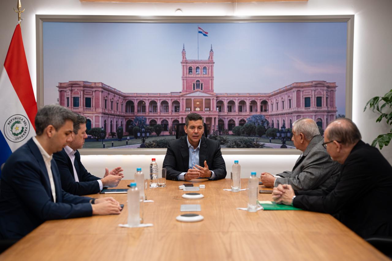IPS reporta avances en provisión de medicamentos, servicios especializados e innovación tecnológica tras reunión con el Presidente Peña