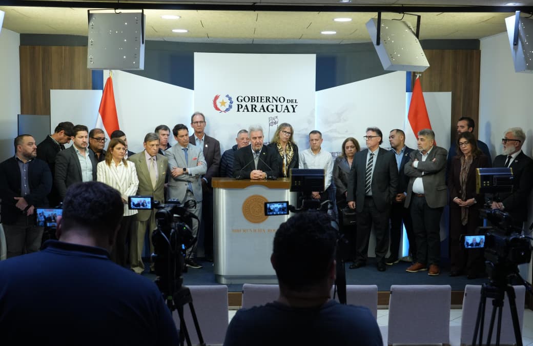 Tras reunión con el presidente Peña, el sector empresarial brinda su apoyo al Gobierno y solicita continuar las acciones que promuevan inversiones con capital nacional e internacional Tras reunión con el presidente Peña, el sector empresarial brinda su apoyo al Gobierno y solicita continuar las acciones que promuevan inversiones con capital nacional e internacional