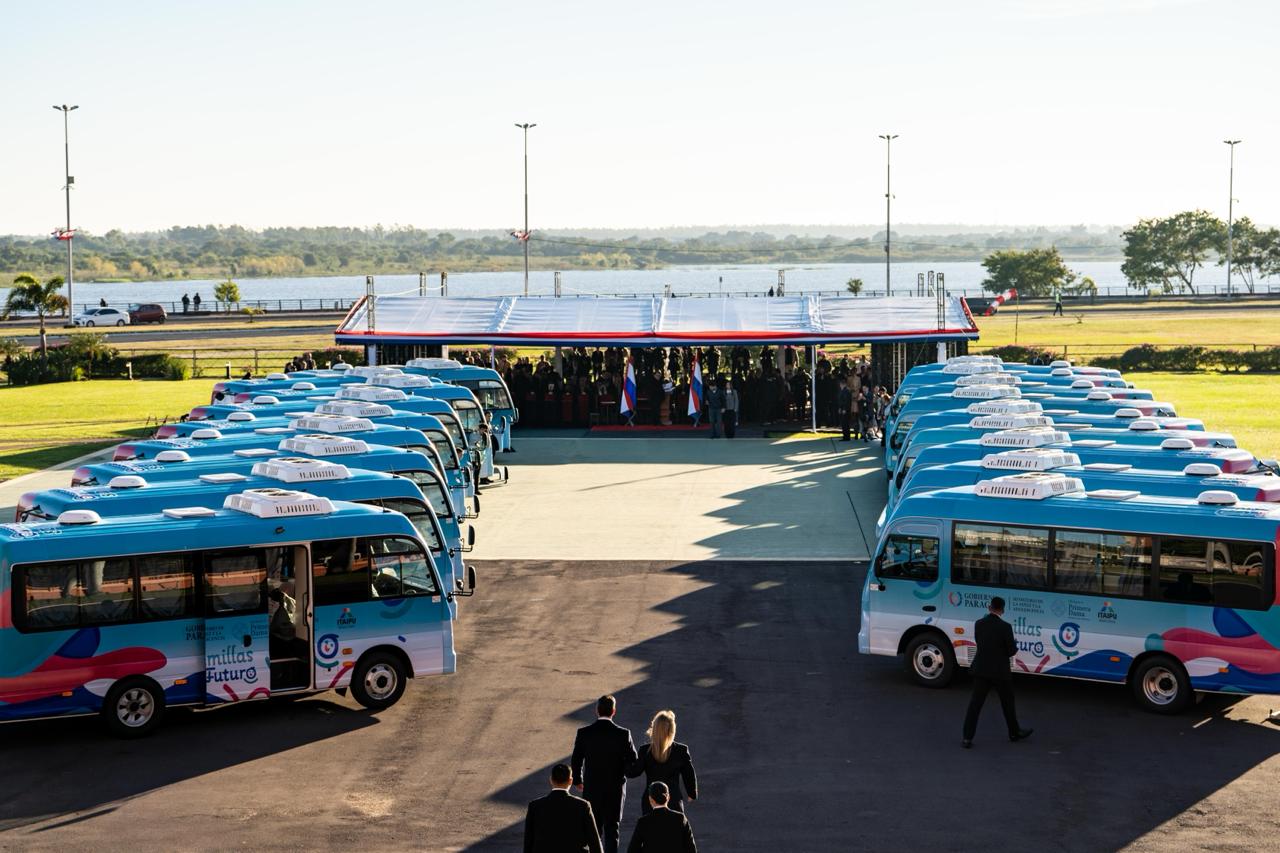 Gobierno acerca oportunidades para la primera infancia con los Bibliobuses de Semillas del Futuro Gobierno acerca oportunidades para la primera infancia con los Bibliobuses de Semillas del Futuro